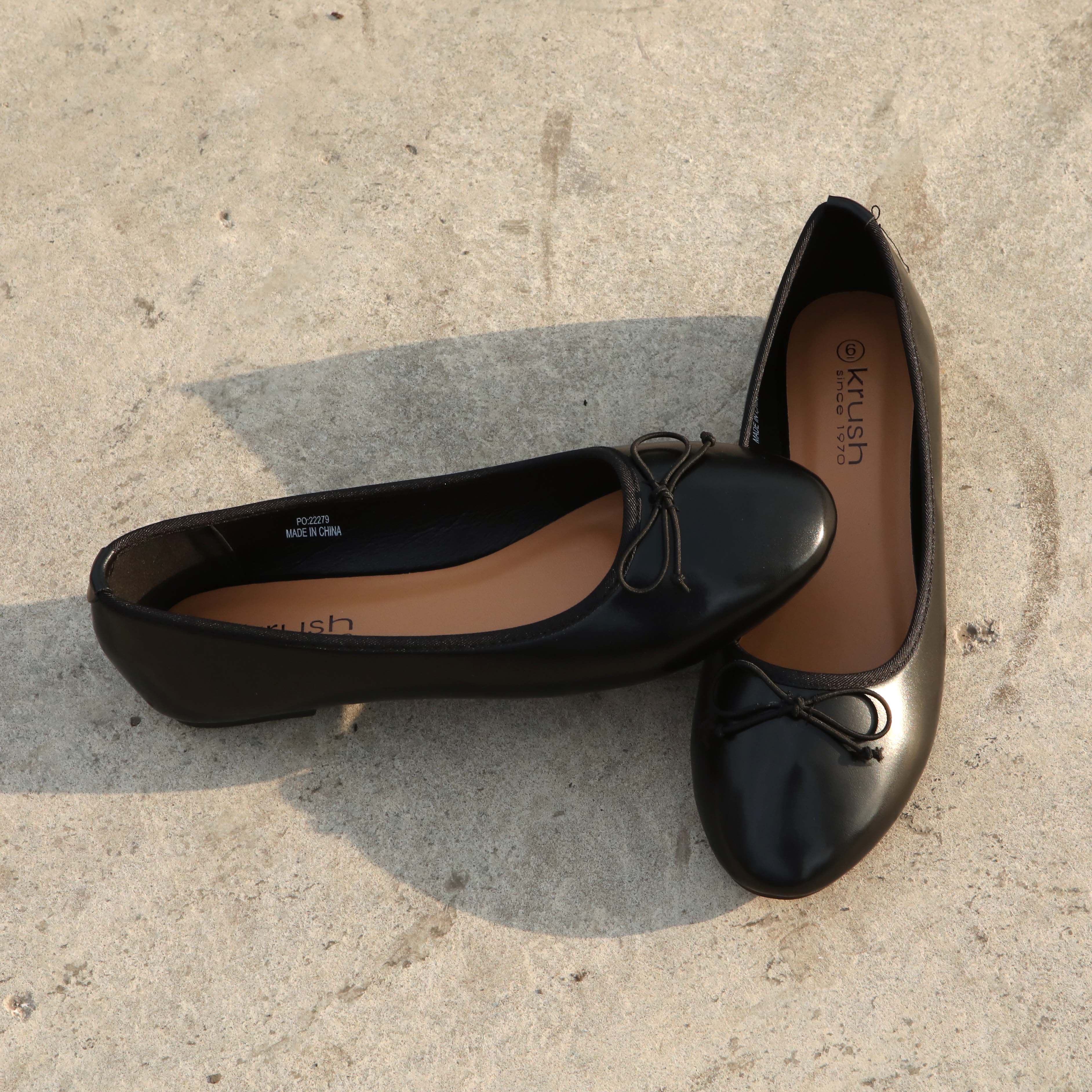 WIDE FIT BLACK PU SPAGHETTI BOW BALLERINA